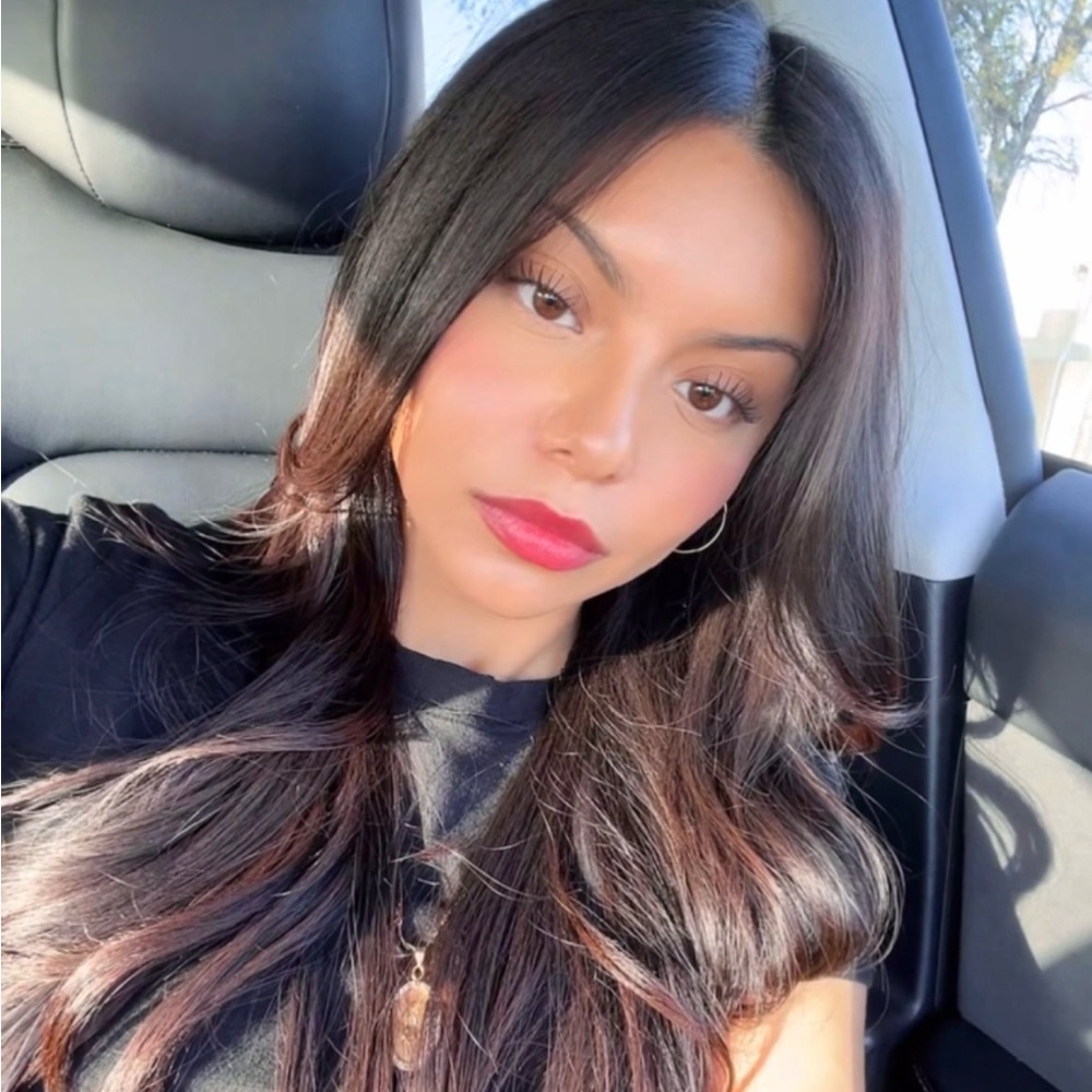 Meet your Posher, Noemi